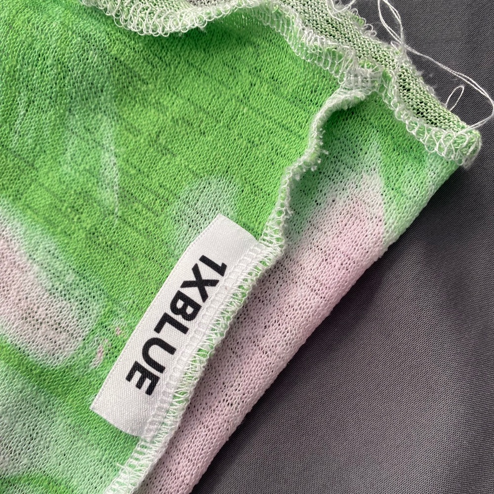 Slime Shorts - Picture 2 of 3